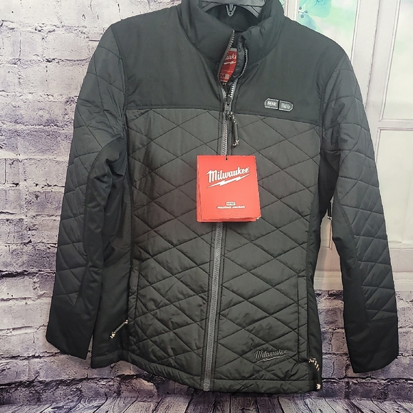 Milwaukee M12 dual heat jacket Medium NWT new black
